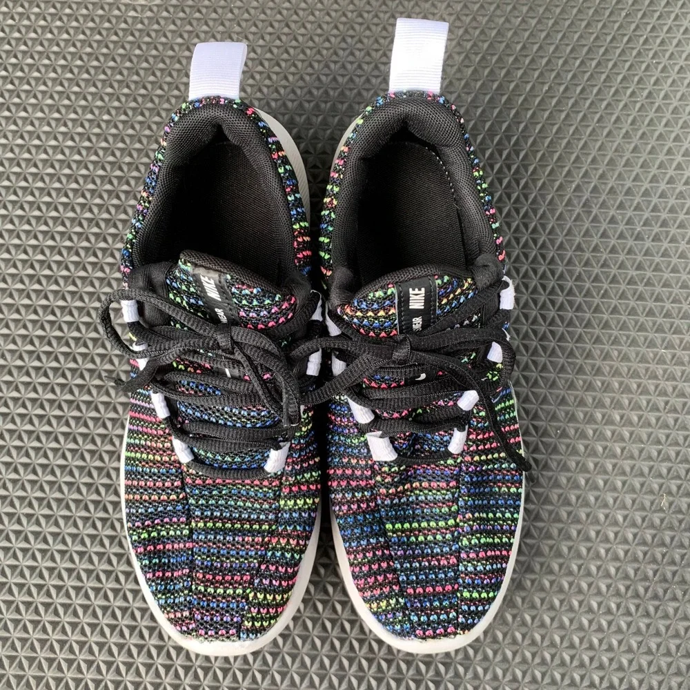 Nike Sportswear Sneakers 4Y Multicolor Athletic Shoes Youth Or Women's 5.5-6 Fun